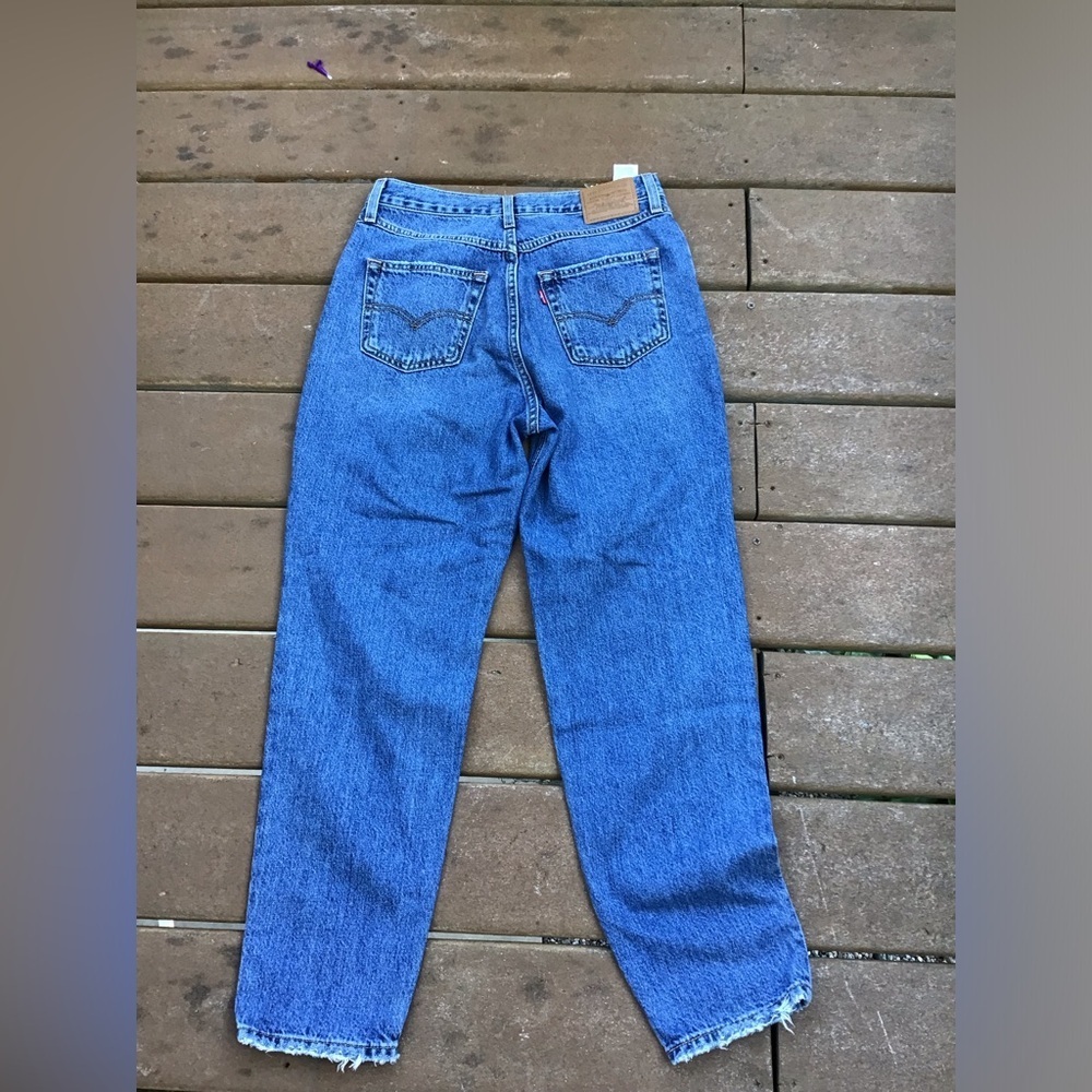 LEVI’S 80’s MOM JEAN SLIGHT DISTRESSING SIZE 28 H21 - Picture 3 of 7